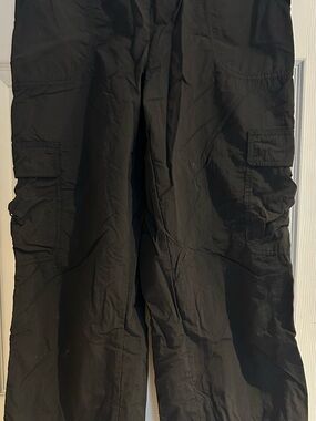 Aritzia Black Women's Cargo Pants